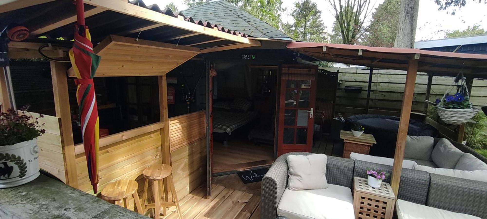 "Tempat Senang" Chalet On The Beautiful Veluwe With Airco Sauna Bbq Jacuzzi Beamer And Dog Putten Exterior foto